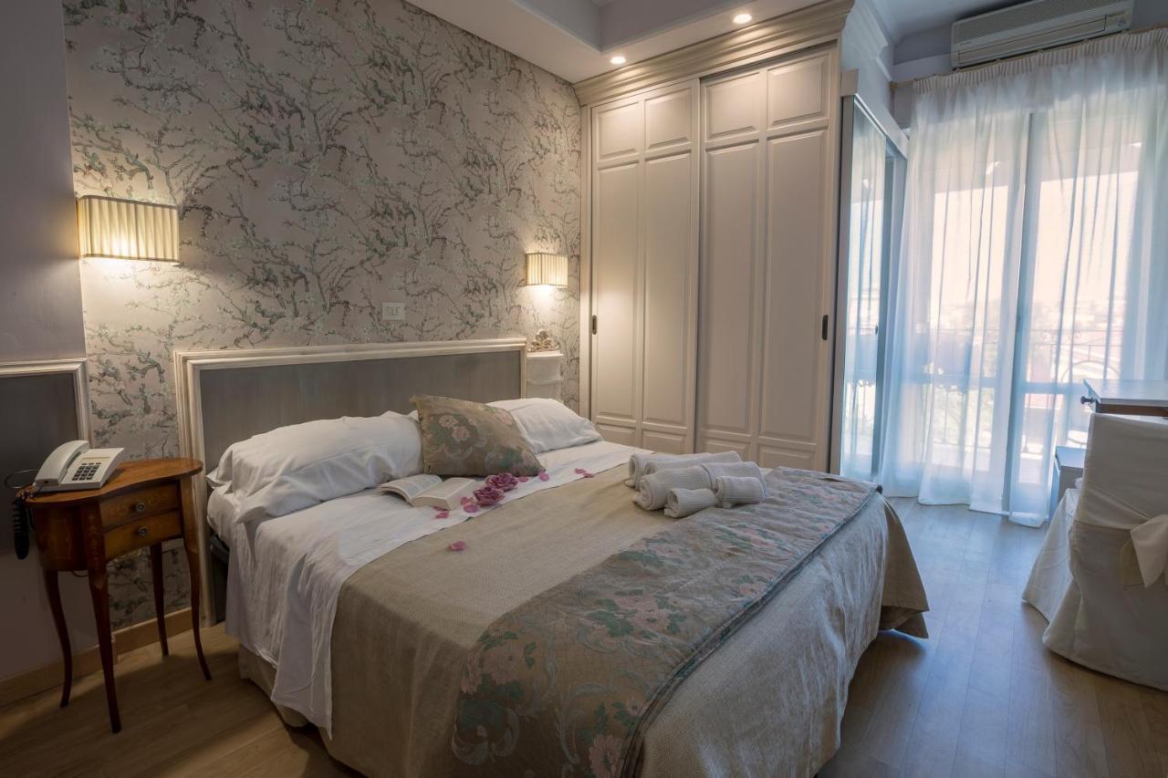 Hotel Mocambo Piscina E Spiaggia San Benedetto del Tronto Eksteriør bilde